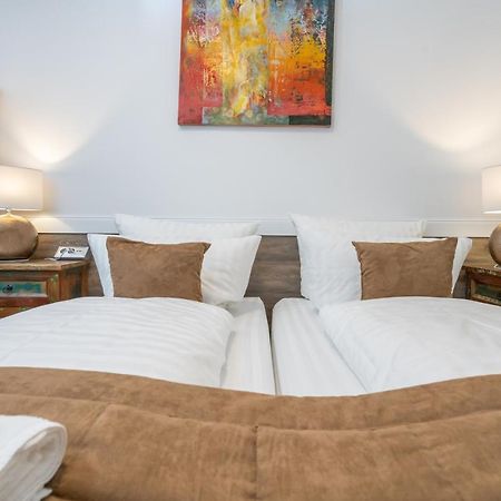 Risa Hotels - Landgasthaus Zum Kreuz Gaggenau Bagian luar foto