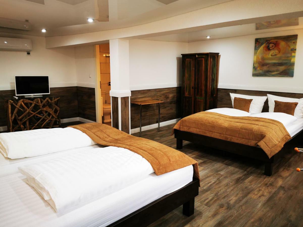 Risa Hotels - Landgasthaus Zum Kreuz Gaggenau Bagian luar foto