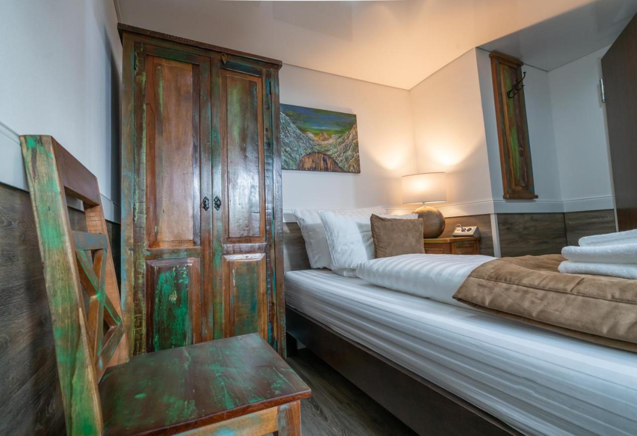 Risa Hotels - Landgasthaus Zum Kreuz Gaggenau Bagian luar foto